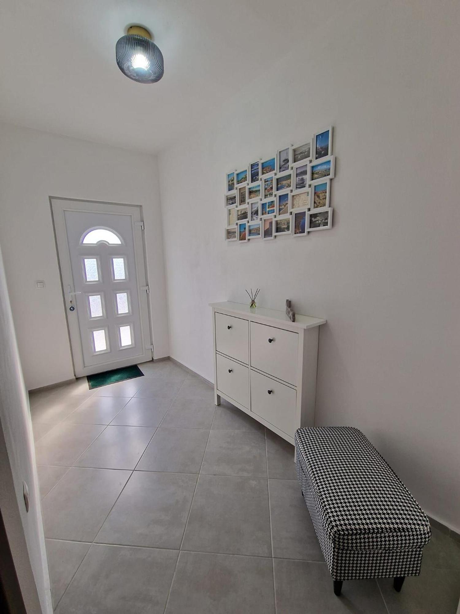 Apartment Goran Novi Vinodolski Esterno foto